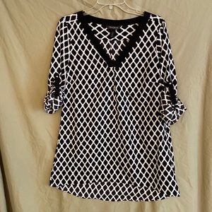 White House Black Market black and white blouse